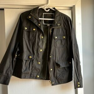 GREAT CONDITION JCREW LIGHT JACKET IN ARMY GREEN
